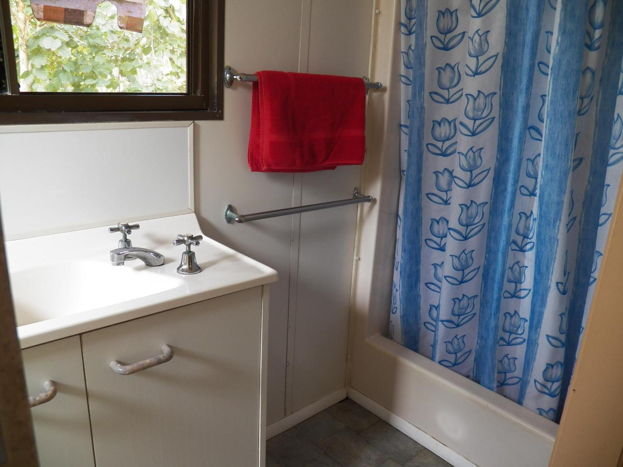 Lake Eacham Tourist Park & Cabins Zimmer foto